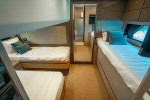 2022 Azimut 45 Atlantis thumbnail 12
