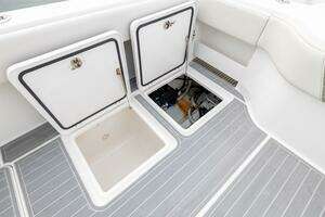 2020 Invincible 40’ Catamaran thumbnail 39