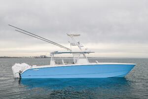 2020 Invincible 40’ Catamaran thumbnail 1