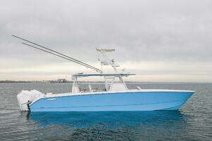 2020 Invincible 40’ Catamaran thumbnail 1