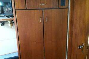 1991 Bayliner 4588 Pilothouse Motoryacht thumbnail 15