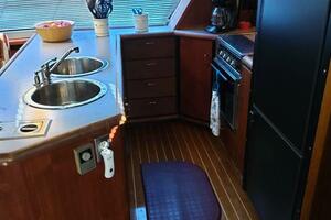 45ft Bayliner Yacht For Sale