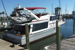 45ft Bayliner Yacht For Sale