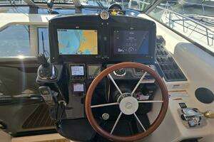 2008 Tiara Yachts 4300 Sovran thumbnail 5