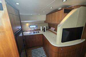 2008 Tiara Yachts 4300 Sovran thumbnail 10