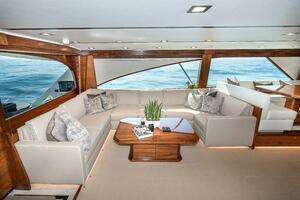 2025 Viking 90C thumbnail 16