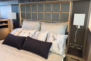 53FT (16.15M) GALEON