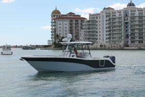 2018 Sea Fox 328 Commander thumbnail 2