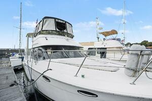Still Not My Fault 39ft Carver Yacht For Sale