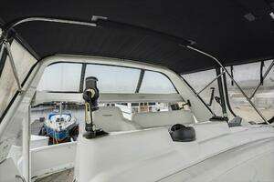 2001 Carver 356 thumbnail 20