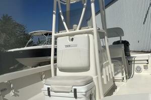 2016 Pathfinder 2400 TRS thumbnail 18