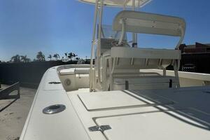 2016 Pathfinder 2400 TRS thumbnail 11