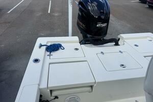 2016 Pathfinder 2400 TRS thumbnail 27