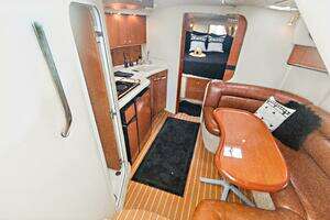 2000 Sea Ray 370 Express Cruiser thumbnail 8
