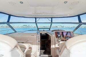 2000 Sea Ray 370 Express Cruiser thumbnail 25