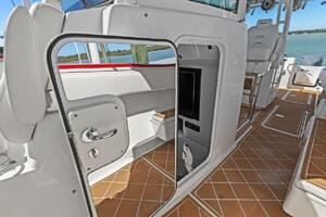 42ft HCB Yacht For Sale