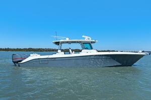 42ft HCB Yacht For Sale