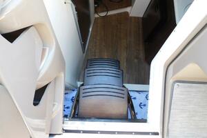 2019 Regal 28 Express thumbnail 15