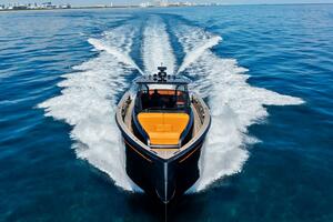 Yacht for sale LA DONA