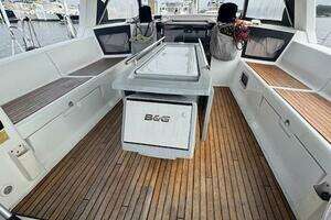 2014 Beneteau 45 thumbnail 3