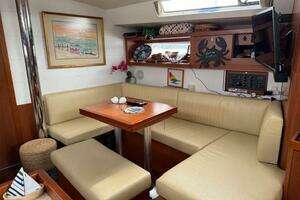 2014 Beneteau 45 thumbnail 12