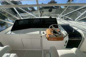 2007 Viking 52 Open thumbnail 13