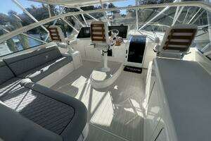 2007 Viking 52 Open thumbnail 10