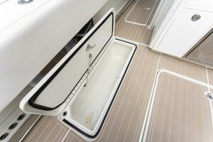 42ft HCB Yacht For Sale