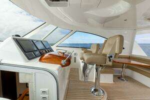 2015 Viking 52 Sport Tower thumbnail 43