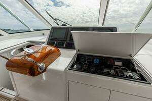 2015 Viking 52 Sport Tower thumbnail 40