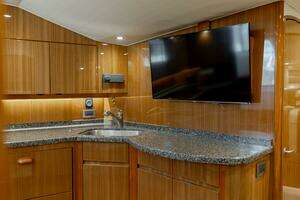2015 Viking 52 Sport Tower thumbnail 7