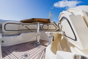 38FT (11.58M) BOSTON WHALER