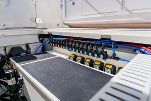 38FT (11.58M) BOSTON WHALER