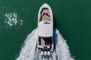2019 Boston Whaler 380 Outrage thumbnail 4