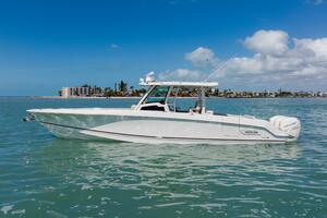 38ft Boston Whaler Yacht For Sale
