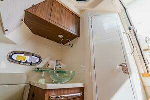 2019 Boston Whaler 380 Outrage thumbnail 44
