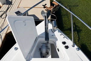 Floating Options 32ft Regal Yacht For Sale