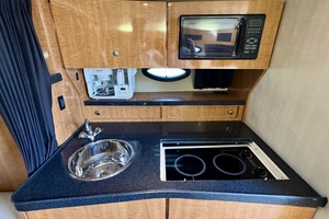 Floating Options 32ft Regal Yacht For Sale