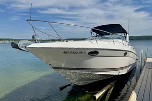 Floating Options 32ft Regal Yacht For Sale