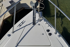 Floating Options 32ft Regal Yacht For Sale