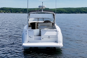 Floating Options 32ft Regal Yacht For Sale