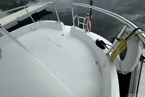 37' Great Harbour aftdeck1