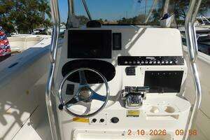 2006 Triton 2895 CC thumbnail 9