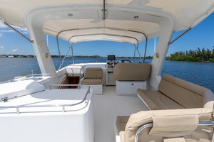 2003 Navigator 5700 thumbnail 20