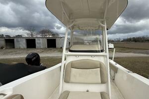 Photo 5944986 for 2022 NauticStar 2302 Legacy  