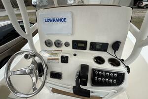 Photo 5944937 for 2022 NauticStar 2302 Legacy  