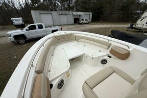 Photo 5944941 for 2022 NauticStar 2302 Legacy  