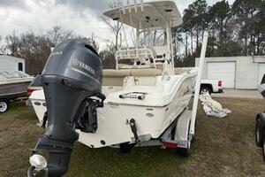 Photo 5944951 for 2022 NauticStar 2302 Legacy  