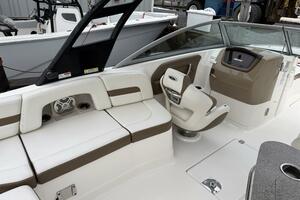 Photo 5967673 for 2016 Chaparral 264 Sunsesta  