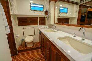 2025 Marlow Explorer 70E-CB thumbnail 37